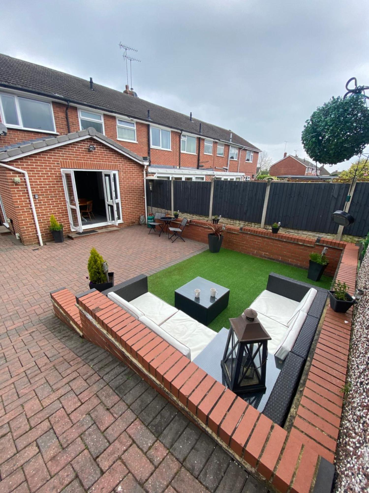 The Brook House - Spacious 3 Bed Home From Home In Burton Eksteriør bilde